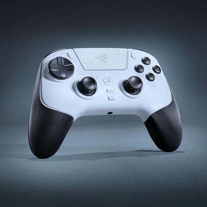 Razer Raiju V3 Pro White Edition Wireless Controller for PS5 and PC Razer Raiju V3 Pro White Edition Wireless Controller for PS5 and PC
